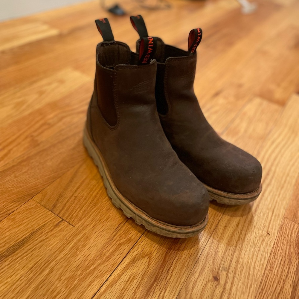 Red Wing Shoes - Chelsea work boots with Composite Toe size 8